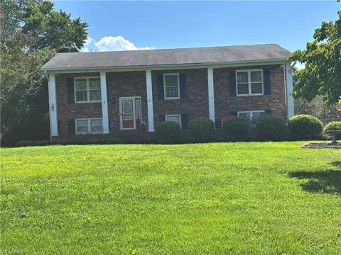 1024 KELWYN LANE