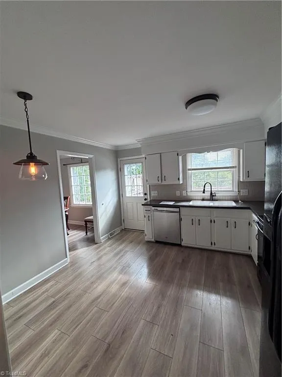 1024 KELWYN LANE Lewisville, NC 27023