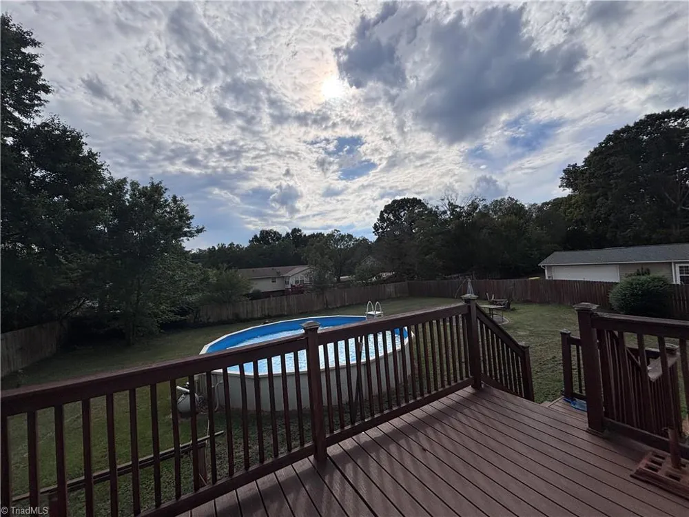 1024 KELWYN LANE Lewisville, NC 27023