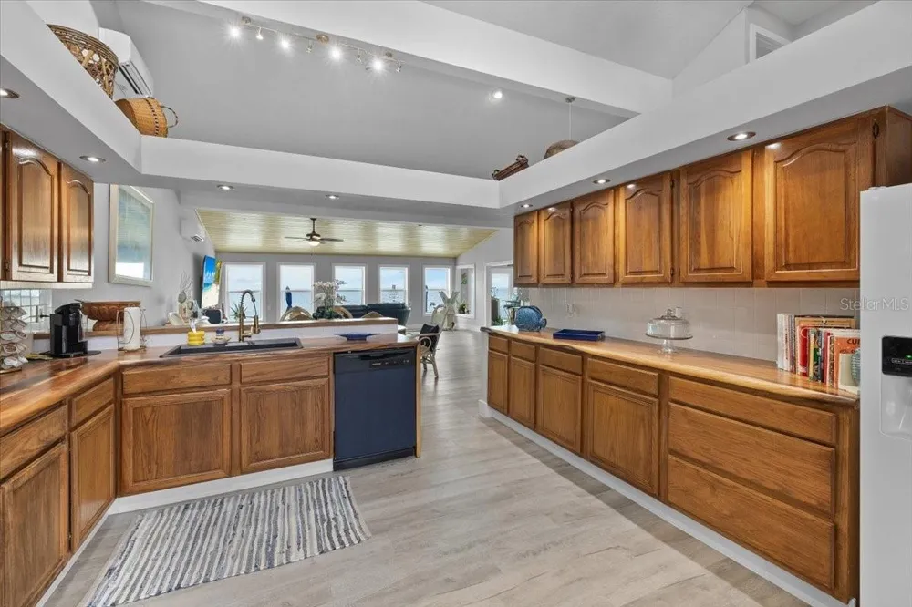 3200 GULF WINDS CIRCLE Hernando Beach, FL 34607