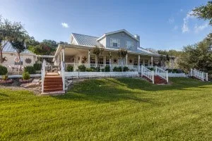 403 Sinclair Drive Spicewood, TX 78669