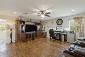 403 Sinclair Drive Spicewood, TX 78669