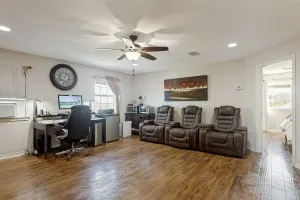 403 Sinclair Drive Spicewood, TX 78669