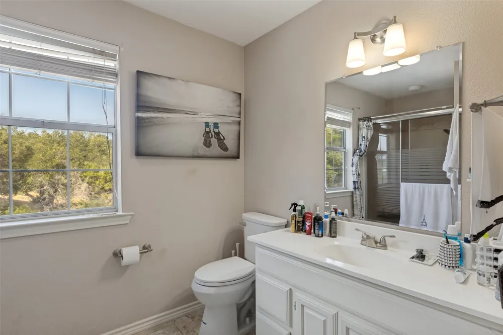 403 Sinclair Drive Spicewood, TX 78669