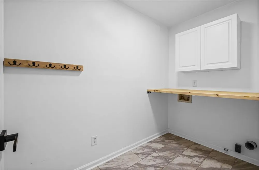 3304 Standing Peachtree Trail NW Kennesaw, GA 30152