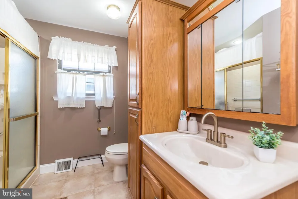 741 BRIGHTON STREET Philadelphia, PA 19111