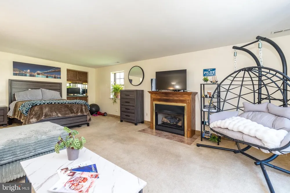 741 BRIGHTON STREET Philadelphia, PA 19111