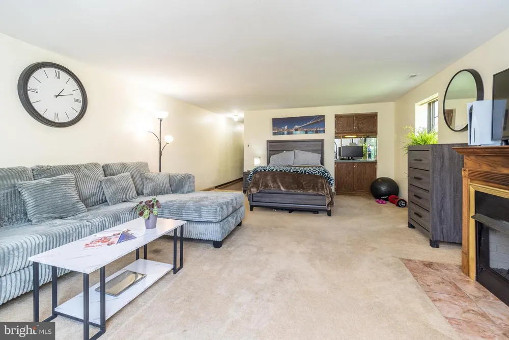741 BRIGHTON STREET Philadelphia, PA 19111