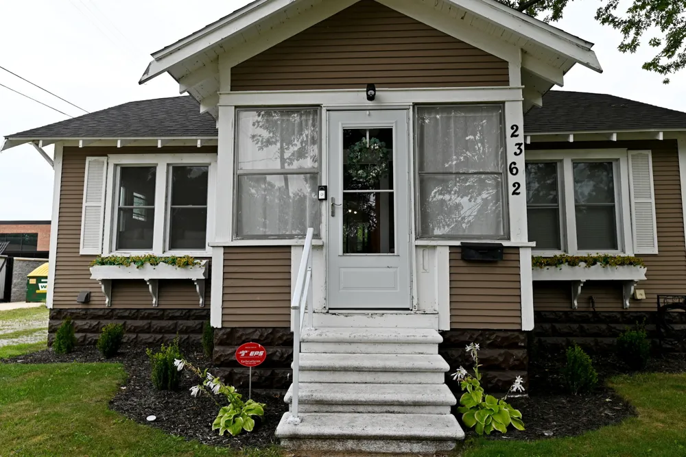 2362 Denmark Street Muskegon, MI 49441