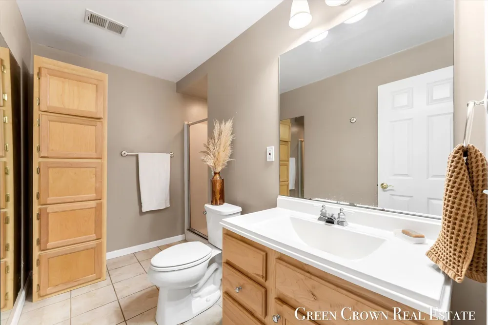 2838 Big Timber Drive NE Grand Rapids, MI 49525