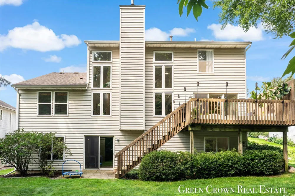 2838 Big Timber Drive NE Grand Rapids, MI 49525