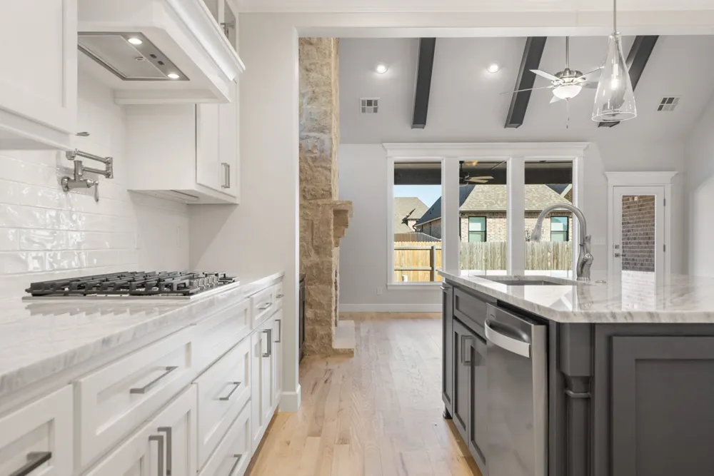 8009 E 146th EastAvenue Owasso, OK 74055