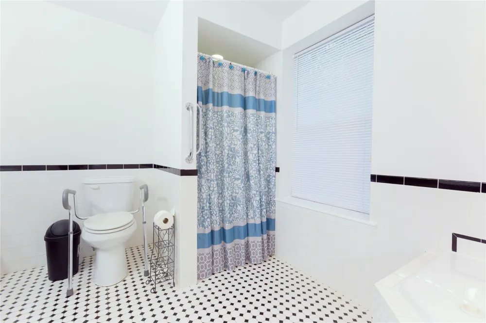 246 Country Club Boulevard Canadian, OK 74425