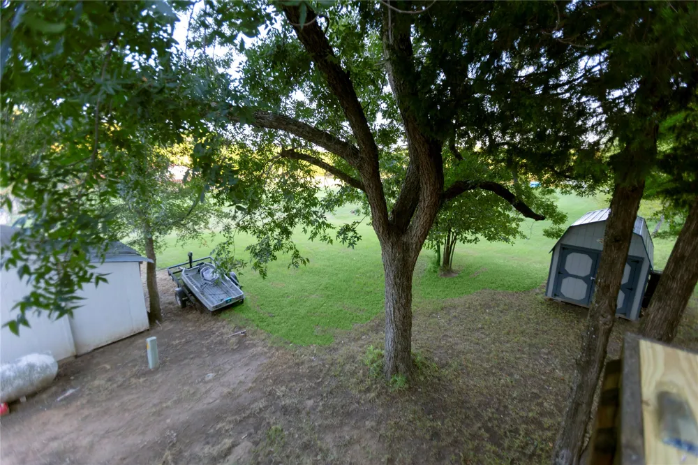 246 Country Club Boulevard Canadian, OK 74425