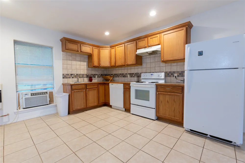 246 Country Club Boulevard Canadian, OK 74425