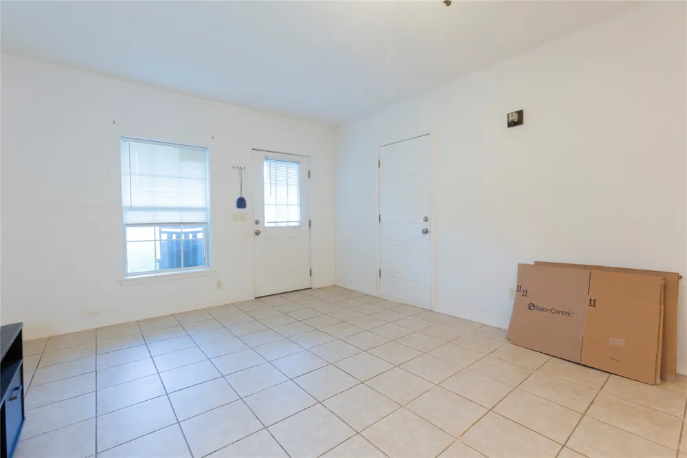 246 Country Club Boulevard Canadian, OK 74425