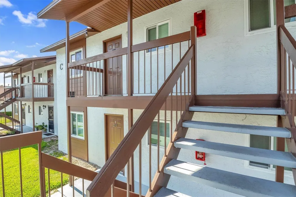 39132 COUNTY ROAD 54 #2066 Zephyrhills, FL 33542