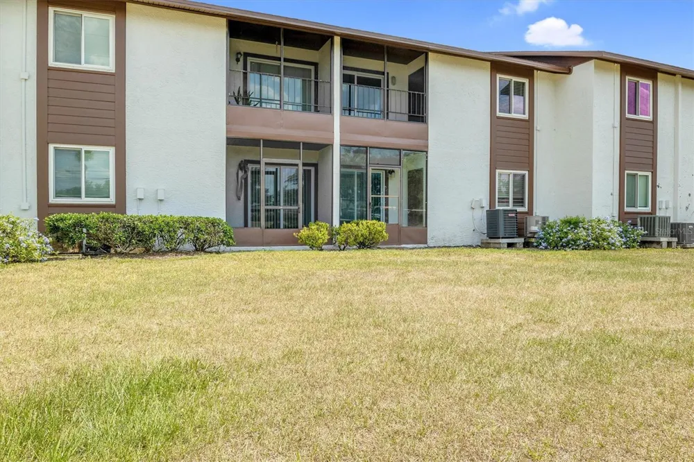 39132 COUNTY ROAD 54 #2066 Zephyrhills, FL 33542