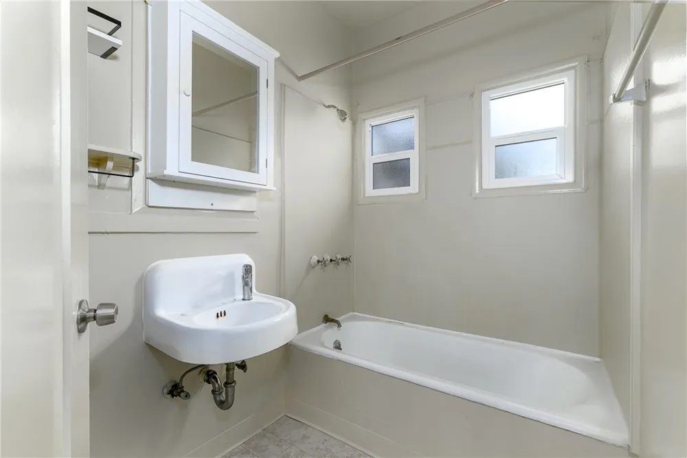 264 E Glenarm Pasadena, CA 91106