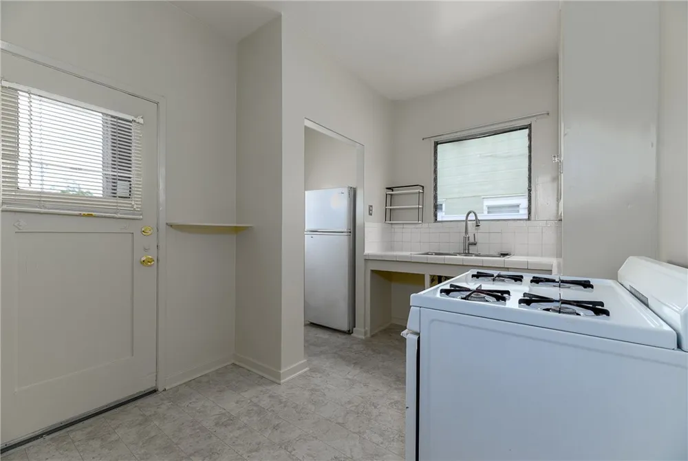 264 E Glenarm Pasadena, CA 91106