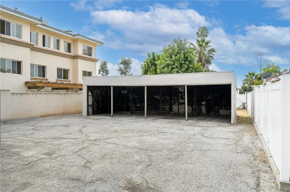 264 E Glenarm Pasadena, CA 91106