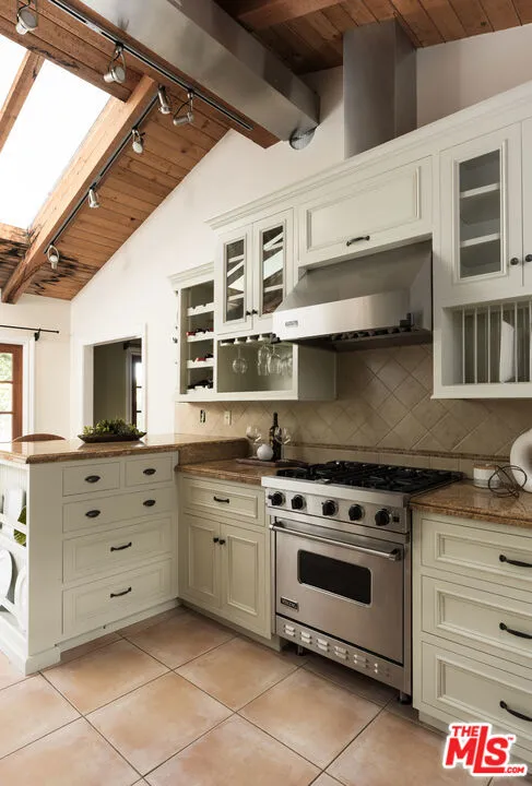 625 Parra Grande Lane Santa Barbara, CA 93108
