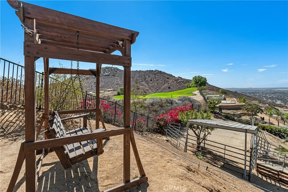 2830 Crestview Drive Norco, CA 92860