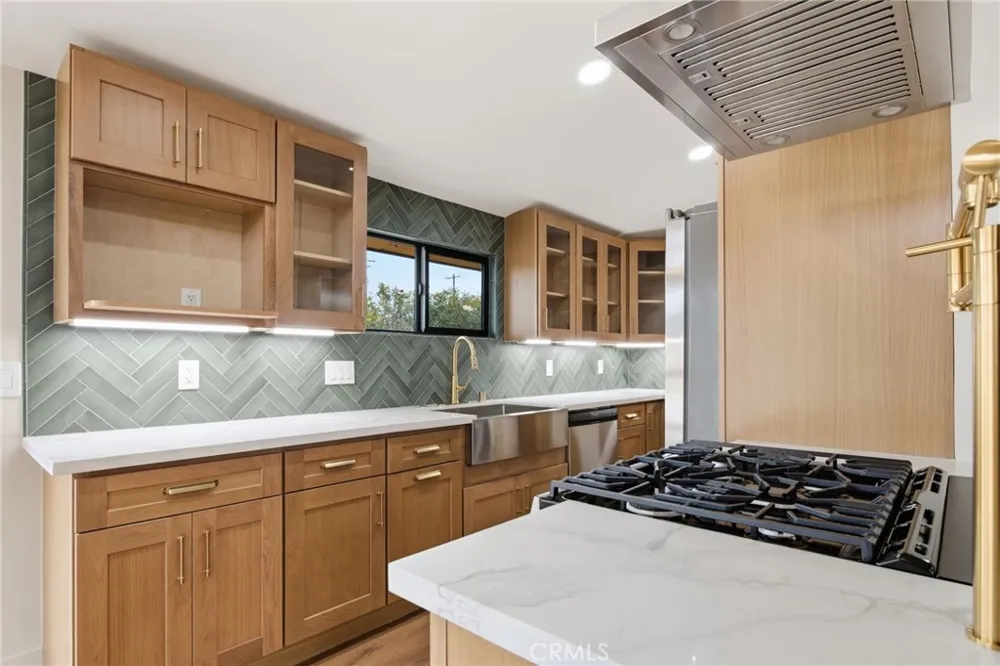 1261 E Ada Ave Glendora, CA 91741