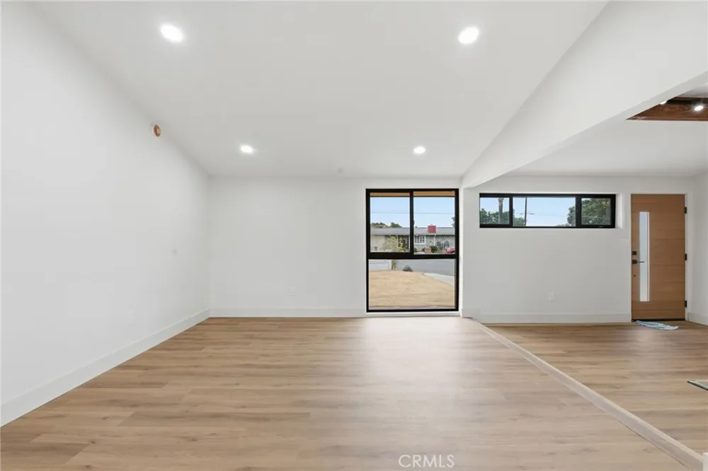 1261 E Ada Ave Glendora, CA 91741