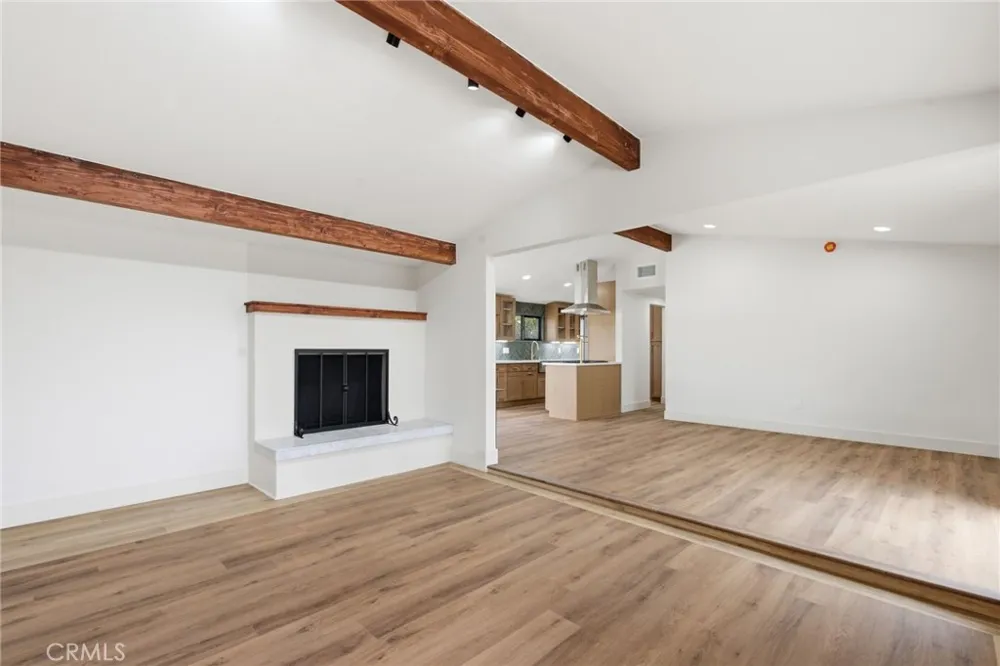 1261 E Ada Ave Glendora, CA 91741