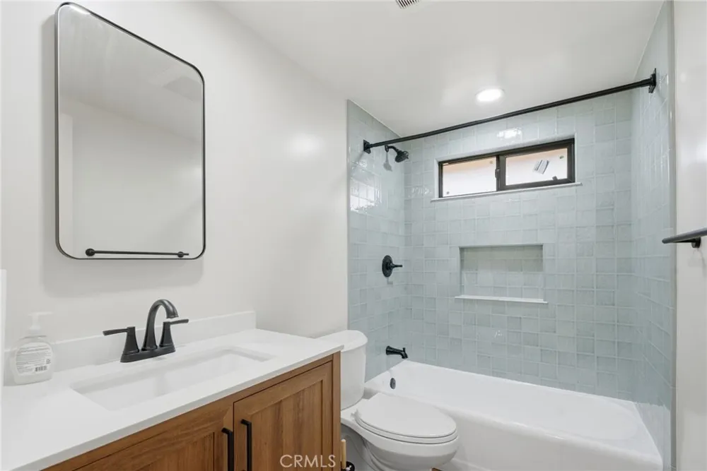 1261 E Ada Ave Glendora, CA 91741