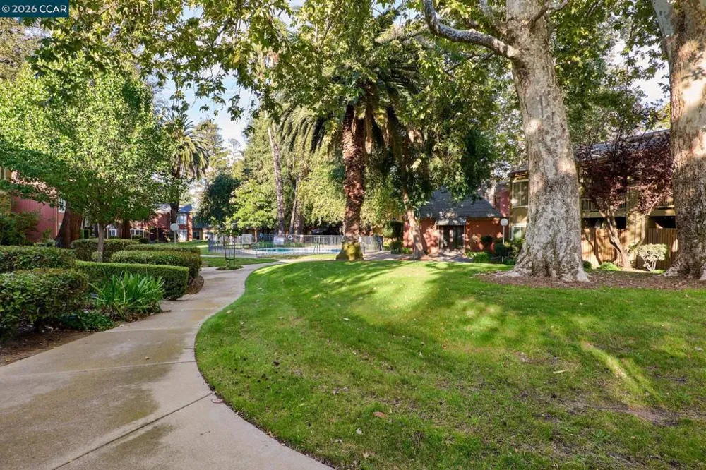 810 Oak Grove Rd #98 Concord, CA 94518