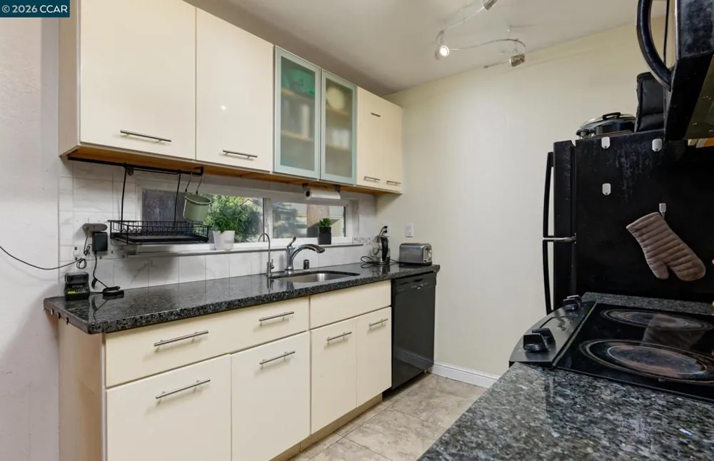 810 Oak Grove Rd #98 Concord, CA 94518