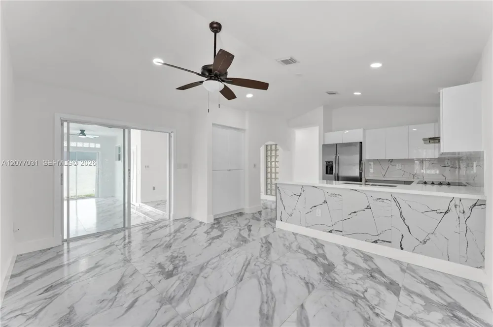 11491 SW 72nd Ter Miami, FL 33173