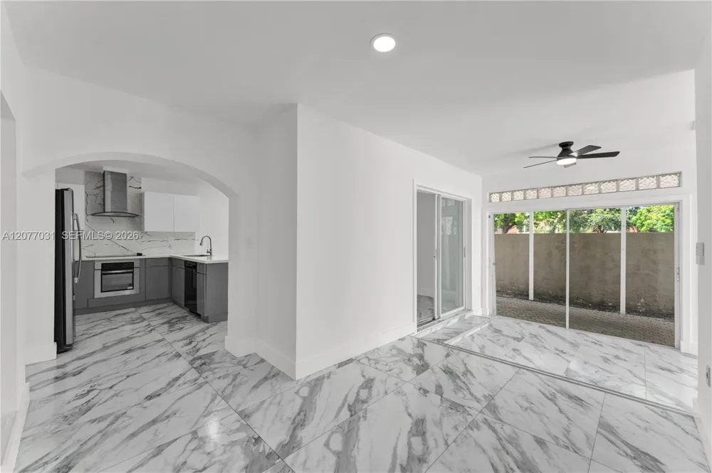 11491 SW 72nd Ter Miami, FL 33173