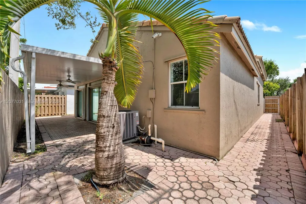 11491 SW 72nd Ter Miami, FL 33173