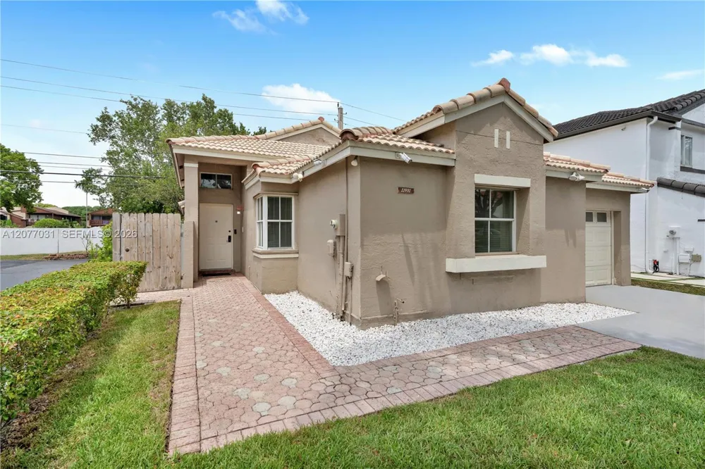 11491 SW 72nd Ter Miami, FL 33173
