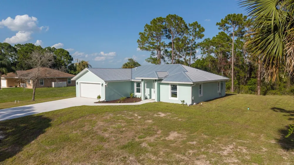 3896 NW 24TH AVENUE Okeechobee, FL 34972
