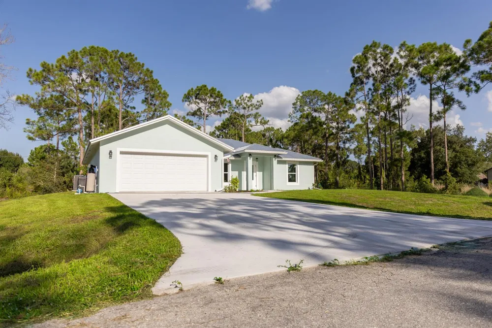 3896 NW 24TH AVENUE Okeechobee, FL 34972