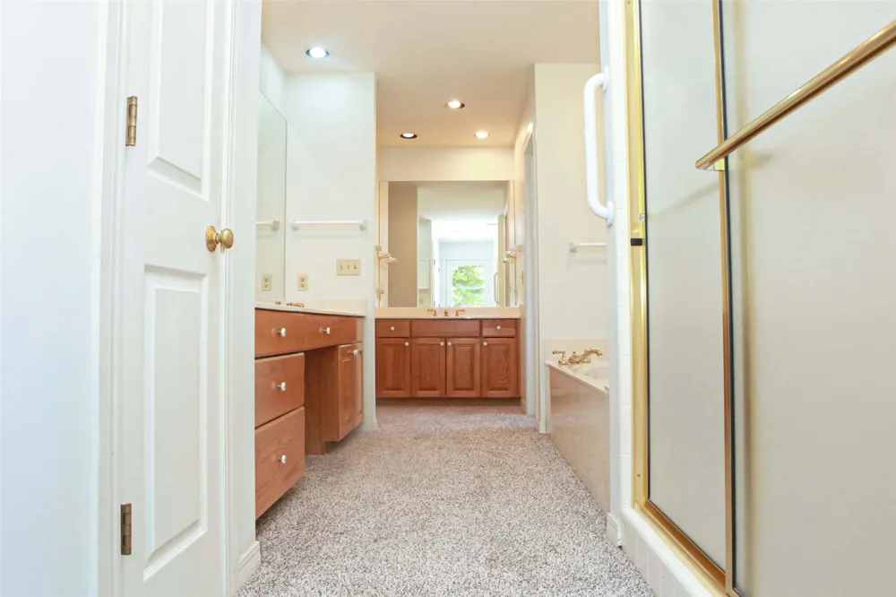 1431 S Newport Avenue Tulsa, OK 74120