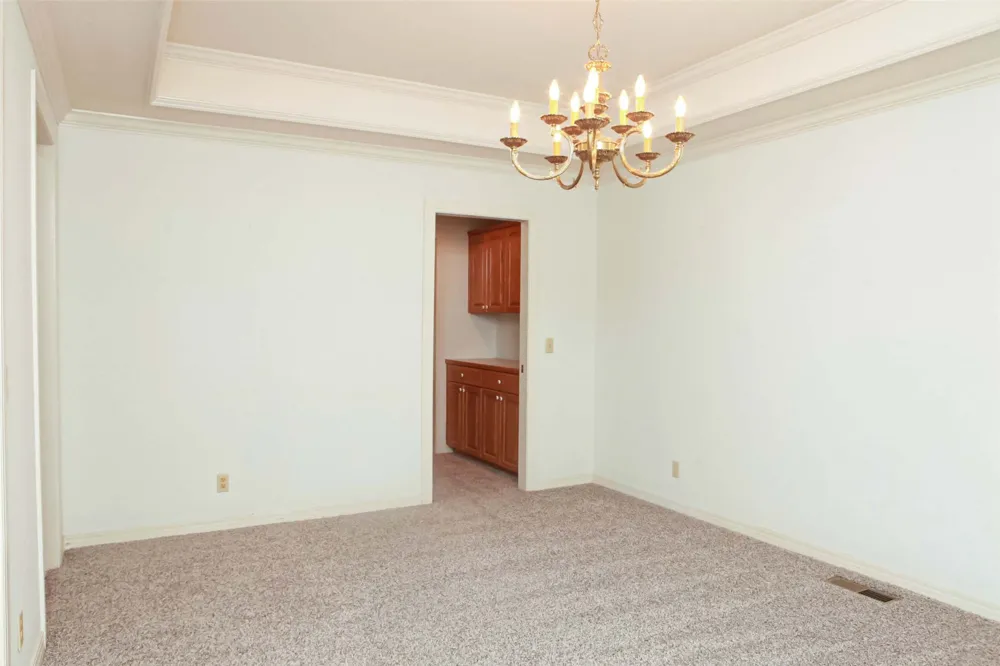 1431 S Newport Avenue Tulsa, OK 74120