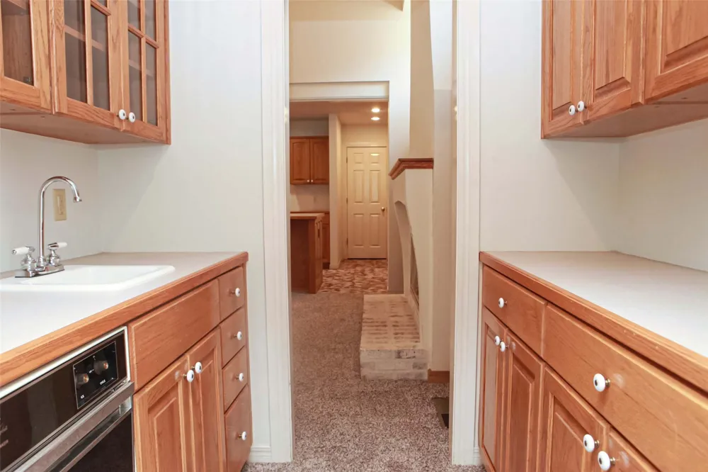 1431 S Newport Avenue Tulsa, OK 74120