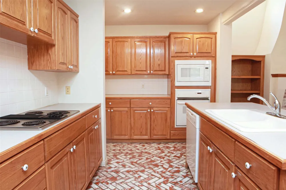 1431 S Newport Avenue Tulsa, OK 74120