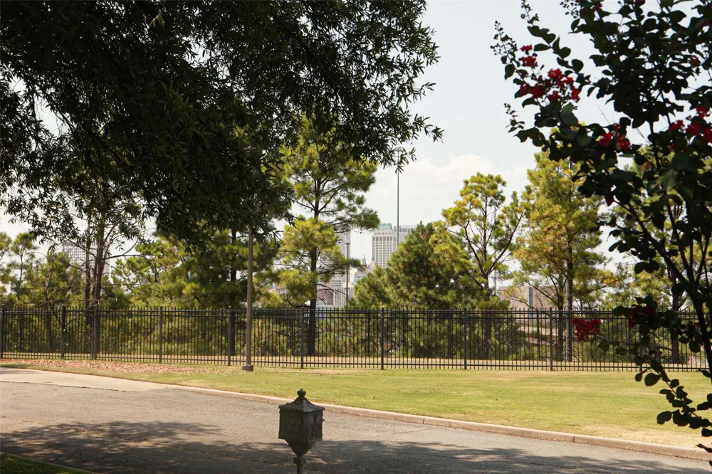 1431 S Newport Avenue Tulsa, OK 74120