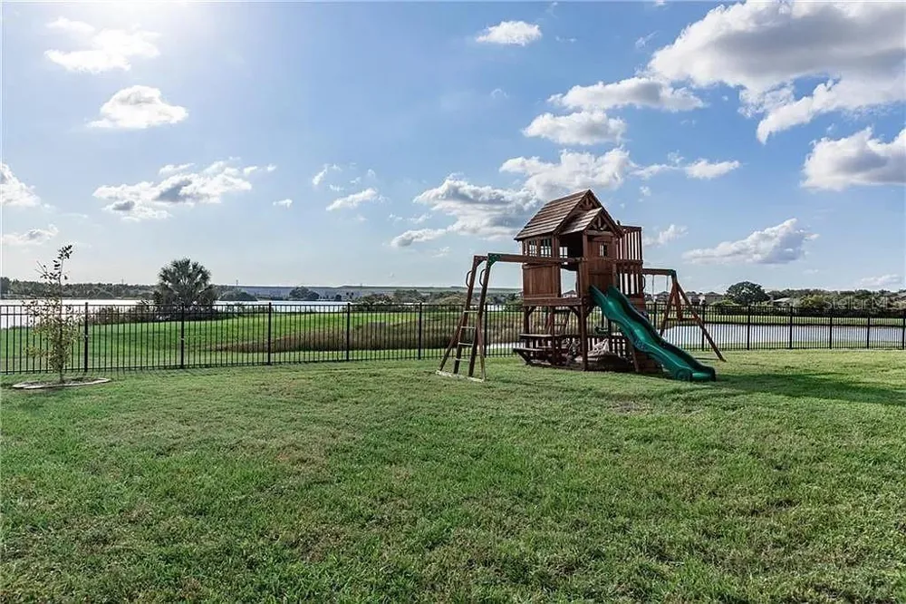 9215 MOUNTAIN MAGNOLIA DRIVE Riverview, FL 33578