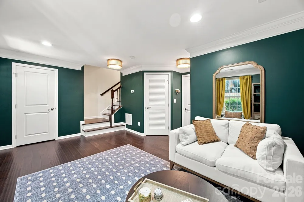 1321 Queen Lyon Court Charlotte, NC 28205