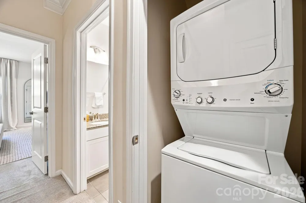 1321 Queen Lyon Court Charlotte, NC 28205