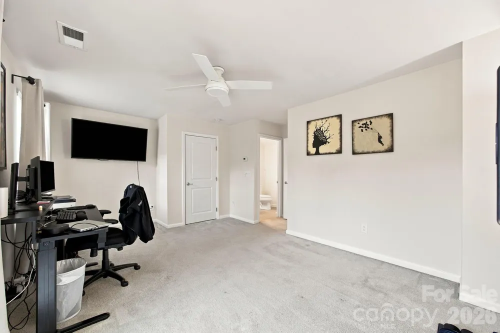 1321 Queen Lyon Court Charlotte, NC 28205