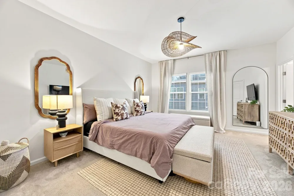 1321 Queen Lyon Court Charlotte, NC 28205