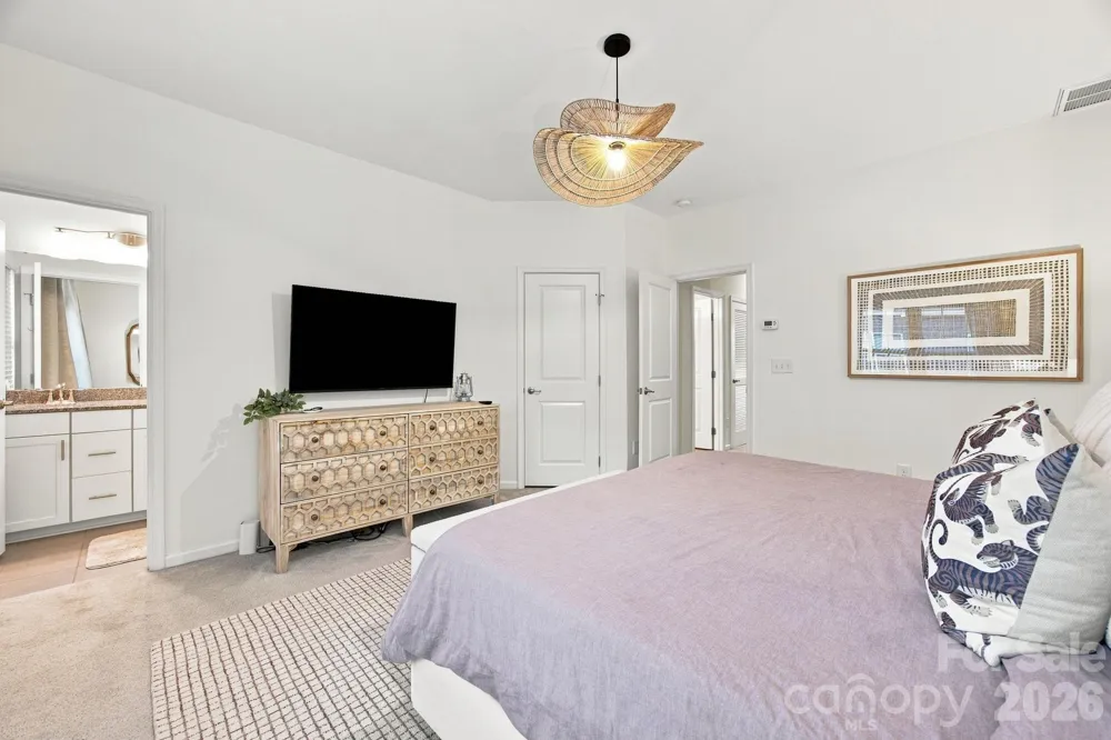 1321 Queen Lyon Court Charlotte, NC 28205